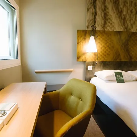 Ibis Centre Gare Hotel Awinion