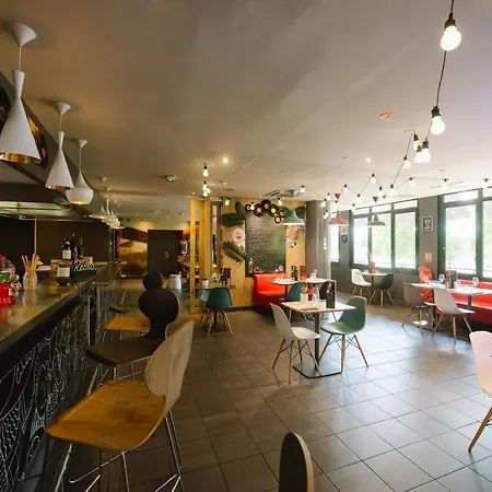 Ibis Centre Gare Авіньйон