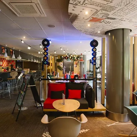 Ibis Centre Gare Готель 3*